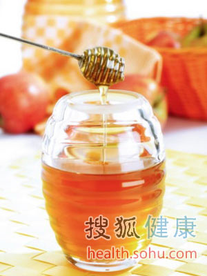 经期不适喝加蜂蜜的热奶