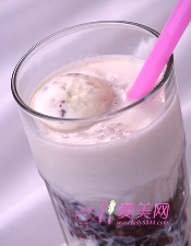  夏季饮食吃红豆 养心利水消水肿 