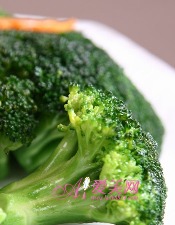  夏天吃什么菜？9种苦味菜不容错过 