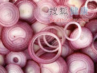 沙拉去掉“洋葱口臭”。