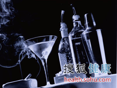 吸毒同时饮酒加速死亡