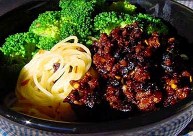 老年人巧吃豆豉有助预防脑血栓