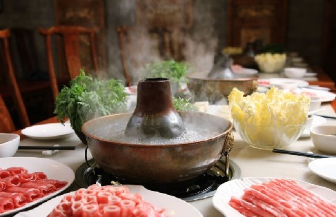 吃火锅建议选“清汤”