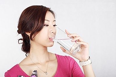 冬季每天怎样喝水才是正确的
