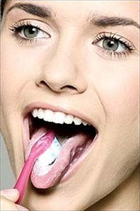 刷舌头可以预防口臭