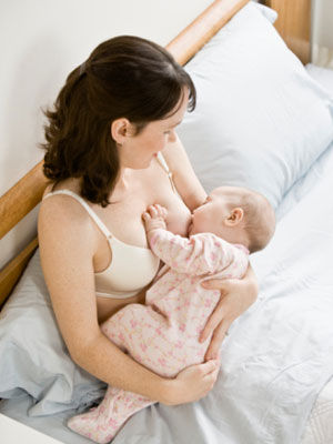 母乳喂养成产后妈妈最快最有效减肥方式 