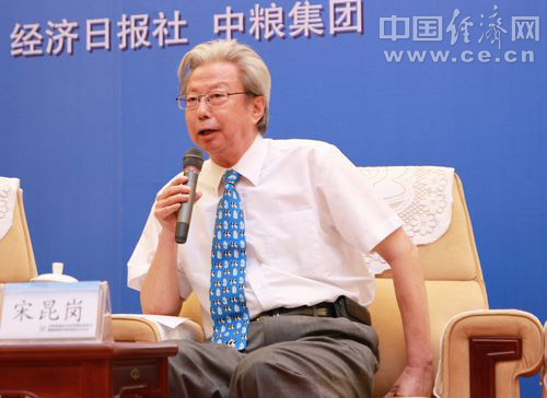 中国乳制品工业协会理事长宋昆冈 李凡摄