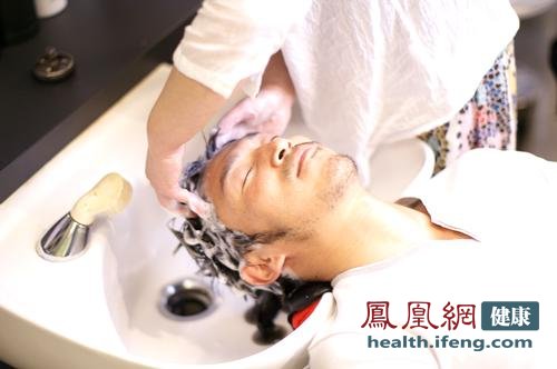 一半人都有头皮屑？中医偏方轻松去头屑